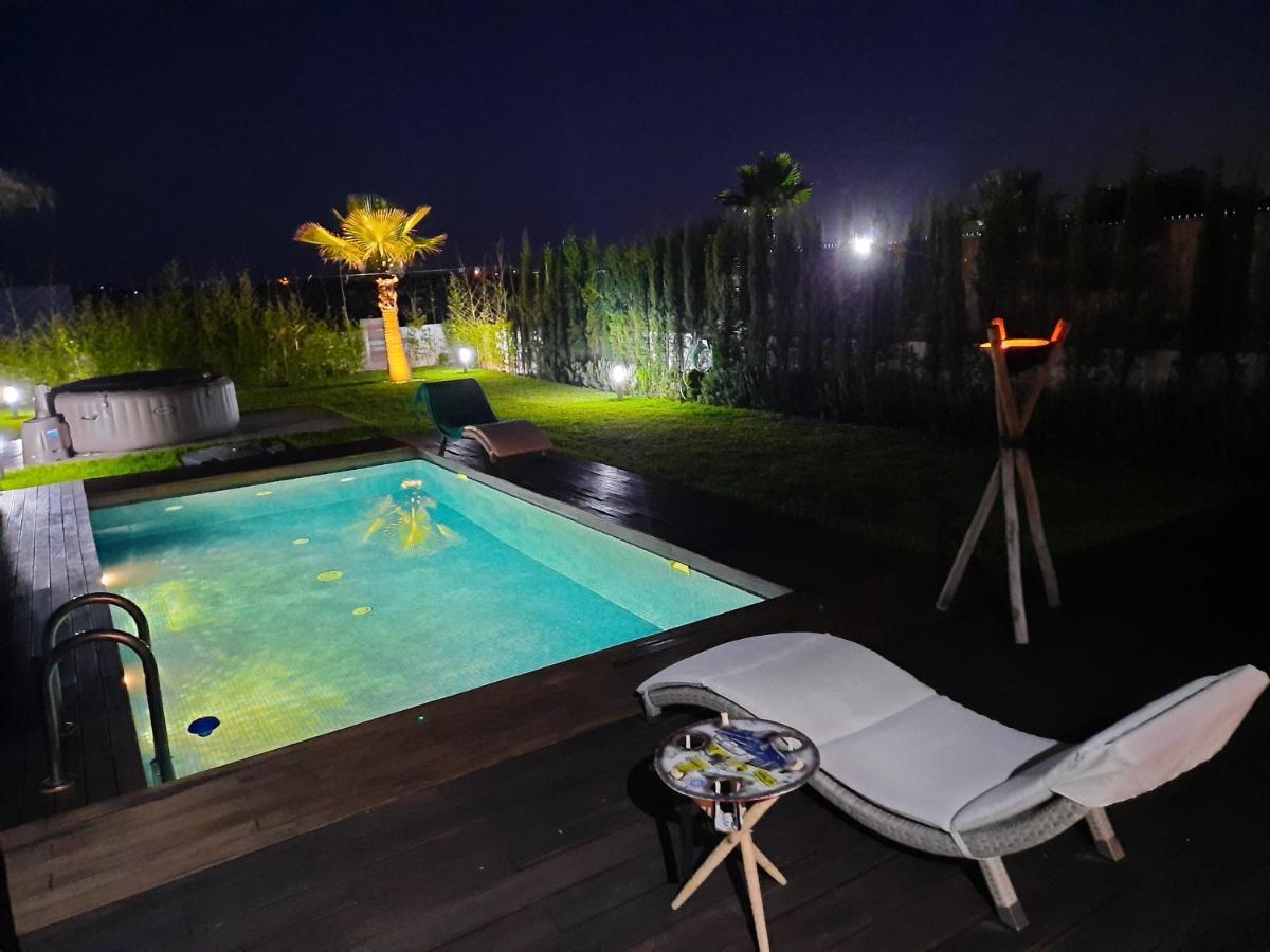 Superbe Villa Avec Piscine Plages Des Nations Rabat Luaran gambar